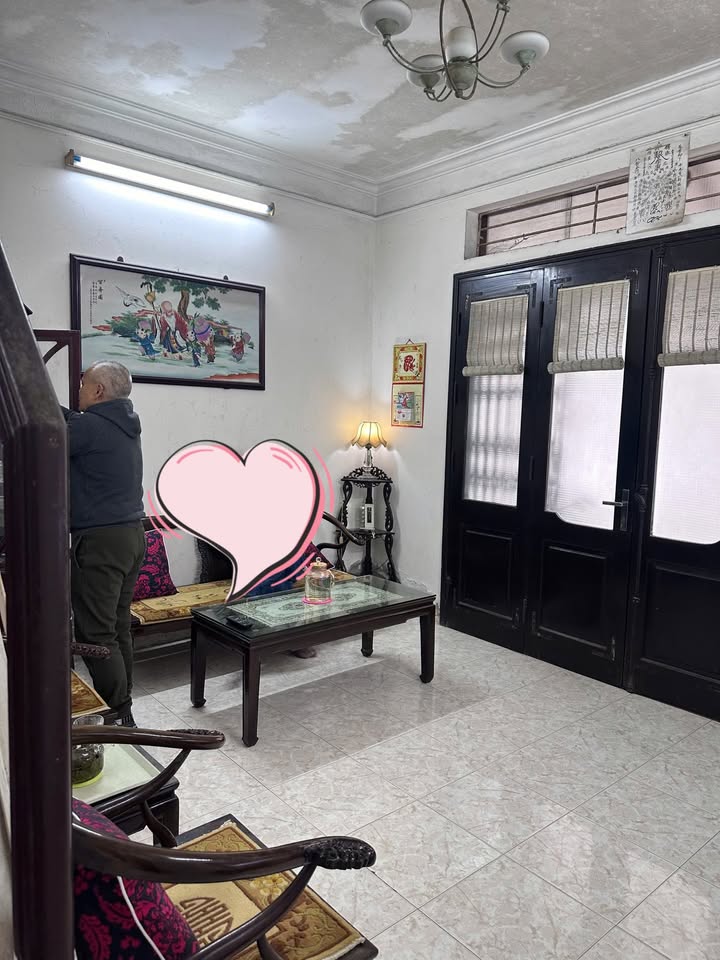 Nhà lô góc Hoàng Đạo Thành 31m² giá 3 tỷ - Chính chủ bán gấp!