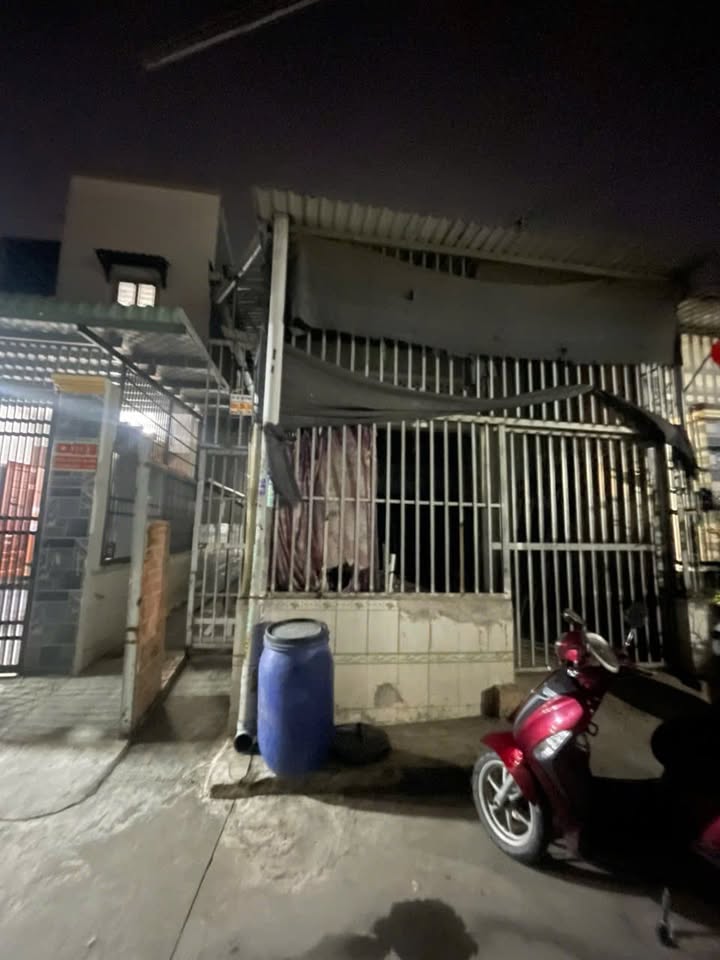 Nhà trọ 6 phòng diện tích 131m² đường Hiền Hữu, Tân Bình giá 3.5 tỷ - Đầu tư sinh lời cao!