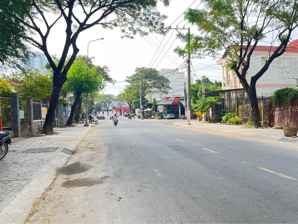 Đất thổ cư đường Lý Tự Trọng, Thủ Dầu Một 200m² giá 6 tỷ - Cơ hội đầu tư tuyệt vời!