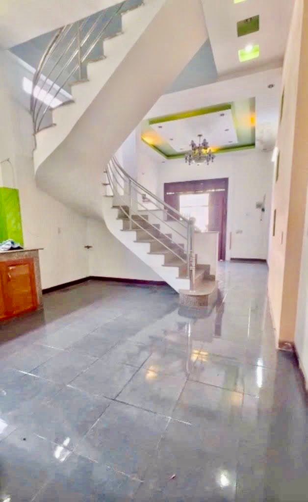 Nhà phố Linh Xuân Thủ Đức 45m² giá 3.85 tỷ - Mặt tiền thoáng mát, ô tô vào tận nhà!