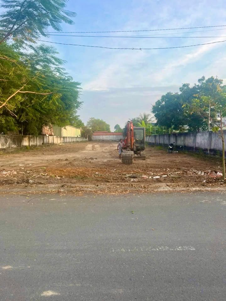 Đất nền Phú Mỹ 1.755m² giá 5 tỷ - Vị trí kinh doanh tiềm năng!