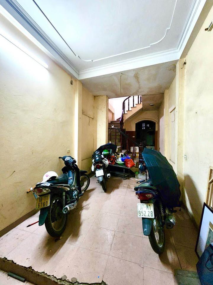 Nhà Phùng Khoang 45m² giá 11 tỷ - Ô tô đỗ cửa, phân lô cán bộ!