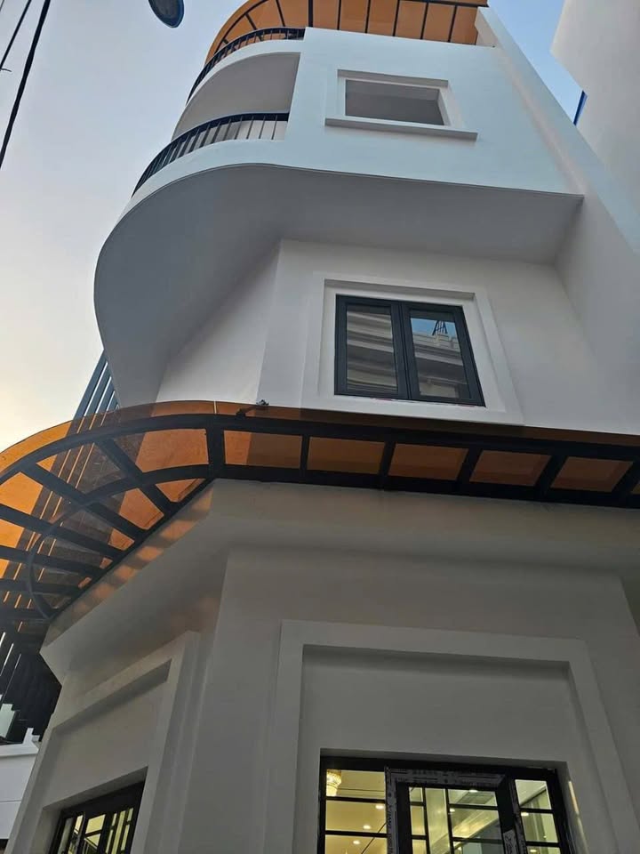 Nhà chính chủ quận Ngô Quyền 50m² giá chỉ 3.3 tỷ - Bán gấp trong tuần này!