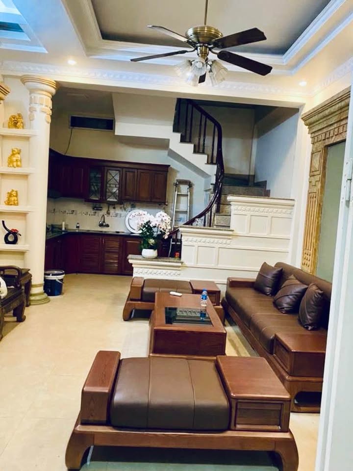 Nhà phố Nguyễn Khánh Toàn, Cầu Giấy 36m² giá 7.12 tỷ - Chính chủ, xây dựng chắc chắn!