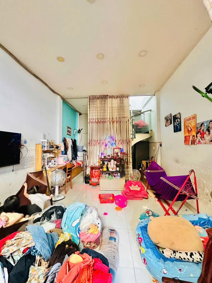 Nhà mặt tiền Lê Đình Cẩn, Quận Bình Tân 104m² giá 8.3 tỷ - Đầu tư sinh lời cao!