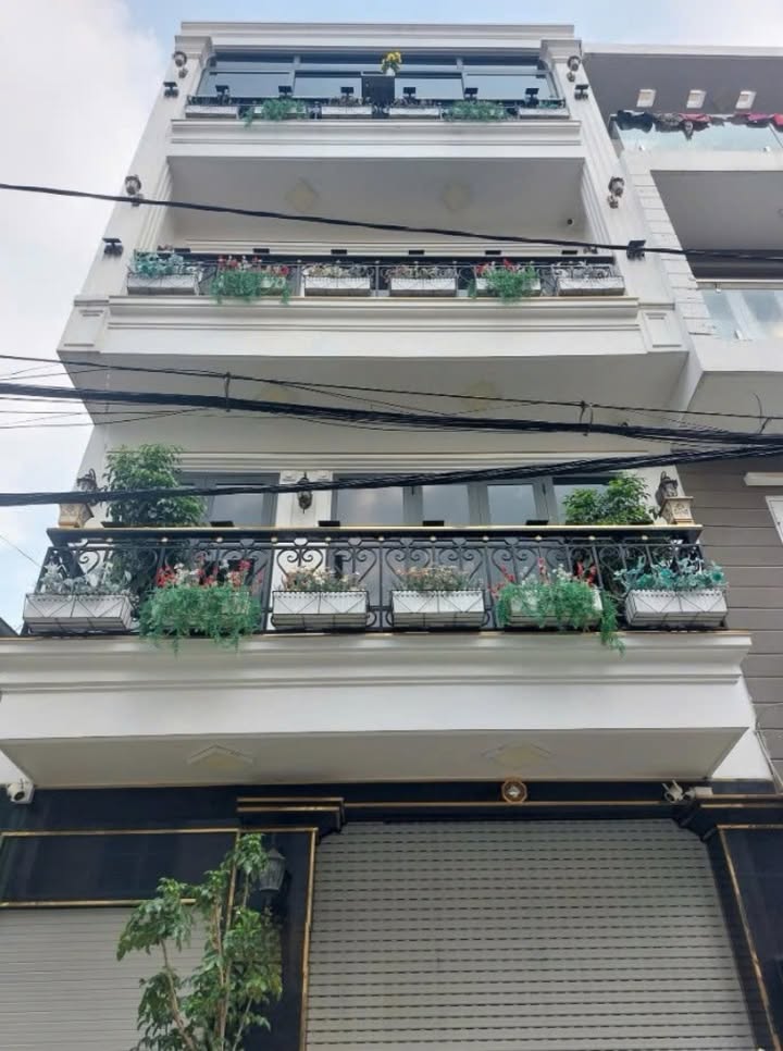 Nhà phố 4 tầng đường Lạc Long Quân, Quận 11, 58m² - Full nội thất, pháp lý rõ ràng!