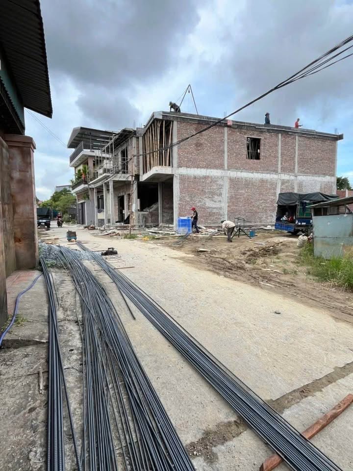 Nhà đẹp Vinh Tân 70,3m² giá 4 tỷ - Nội thất xịn chỉ việc dọn vào ở!