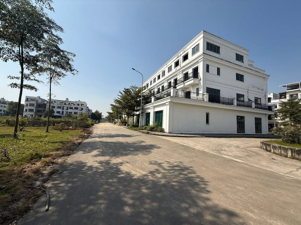 Shophouse 2 mặt tiền Xuân Hoà, Phúc Yên 110m² giá 6 tỷ - Sẵn sàng dọn vào ở ngay!