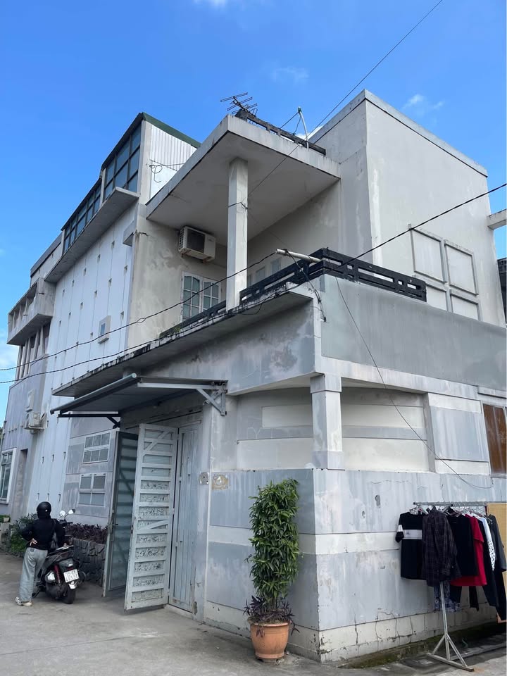 Bán nhà 3 tầng tại Kiệt 1 Ngọc Anh, Phú Thượng 102m² giá 3.85 tỷ - Nhà kiên cố, sổ đỏ chính chủ