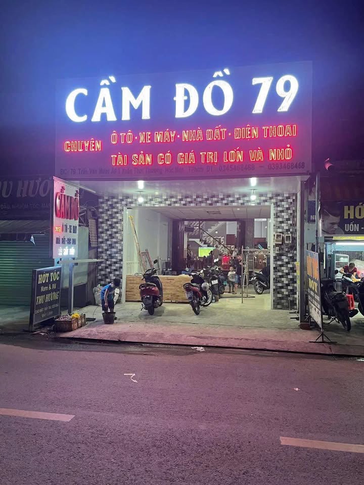 Bán gấp nhà mặt tiền Trần Văn Mười, Hóc Môn 120m² giá 11.5 tỷ - Kinh doanh sầm uất!