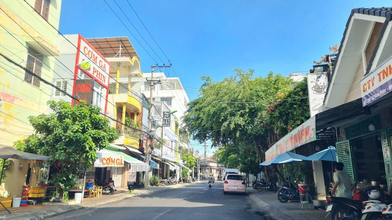 Nhà mặt tiền đường Tô Vĩnh Diện, Nha Trang, 200m² giá 6.486 tỷ - Tiềm năng kinh doanh lớn!