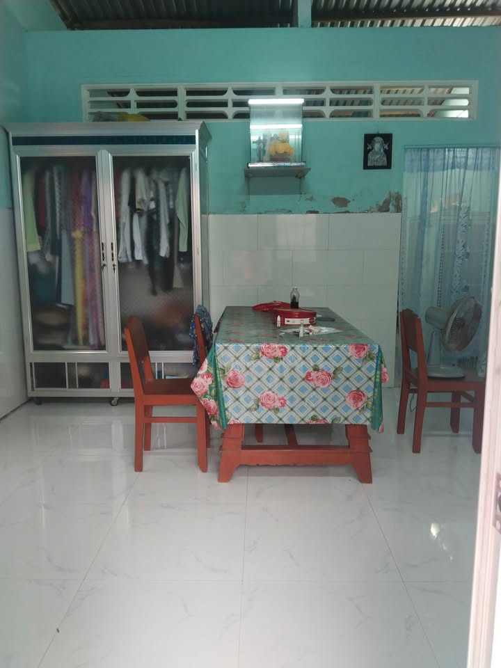 Nhà bán Ấp Tân Trung, xã Đại Phước, 100m² giá 820 triệu - Vị trí gần chợ và trường học!