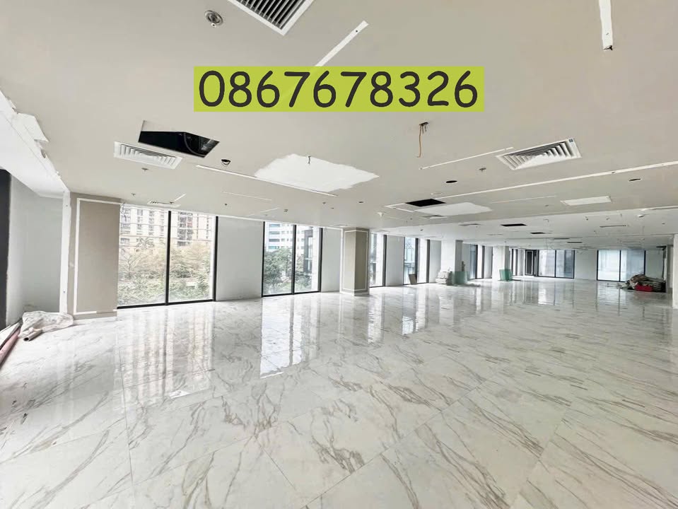 Cho thuê văn phòng Khương Đình 170m² giá 26 triệu - View kính thoáng đãng!
