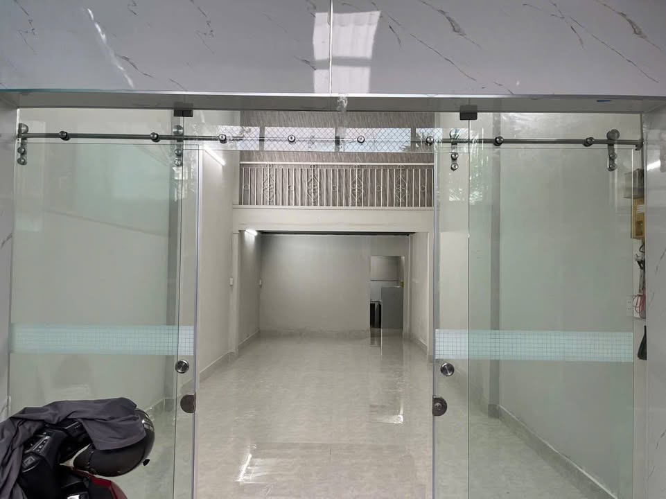 Nhà mặt tiền khu họ Lê, Phú Thạnh, Tân Phú 80m² - Đang cho thuê giá 13 triệu/tháng!
