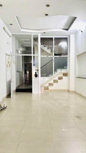 Nhà cho thuê tại Khu ADC Thoại Ngọc Hầu, Tân Phú 80m² - Phù hợp cho gia đình lớn!