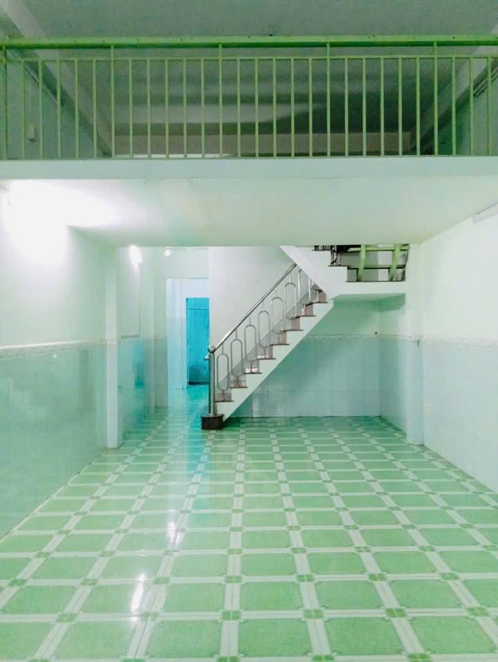 Nhà cho thuê Phú Thạnh, Tân Phú 80m² giá 8 triệu - Thích hợp văn phòng, dạy học!