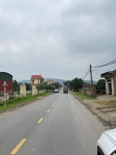 Đất đẹp mặt đường Trần Hưng Đạo 203m² giá 1 tỷ - View sân bóng Cầu Dòng!