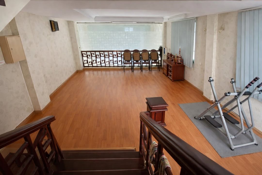 Nhà lô góc 5 tầng Hồ Đền Lừ 48m² giá 9.9 tỷ - Cơ hội kinh doanh tuyệt vời!