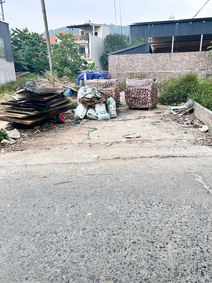 Lô Góc 2 mặt tiền Tiên Du 85m² chỉ 3 tỷ - Cơ hội đầu tư kinh doanh tuyệt vời!