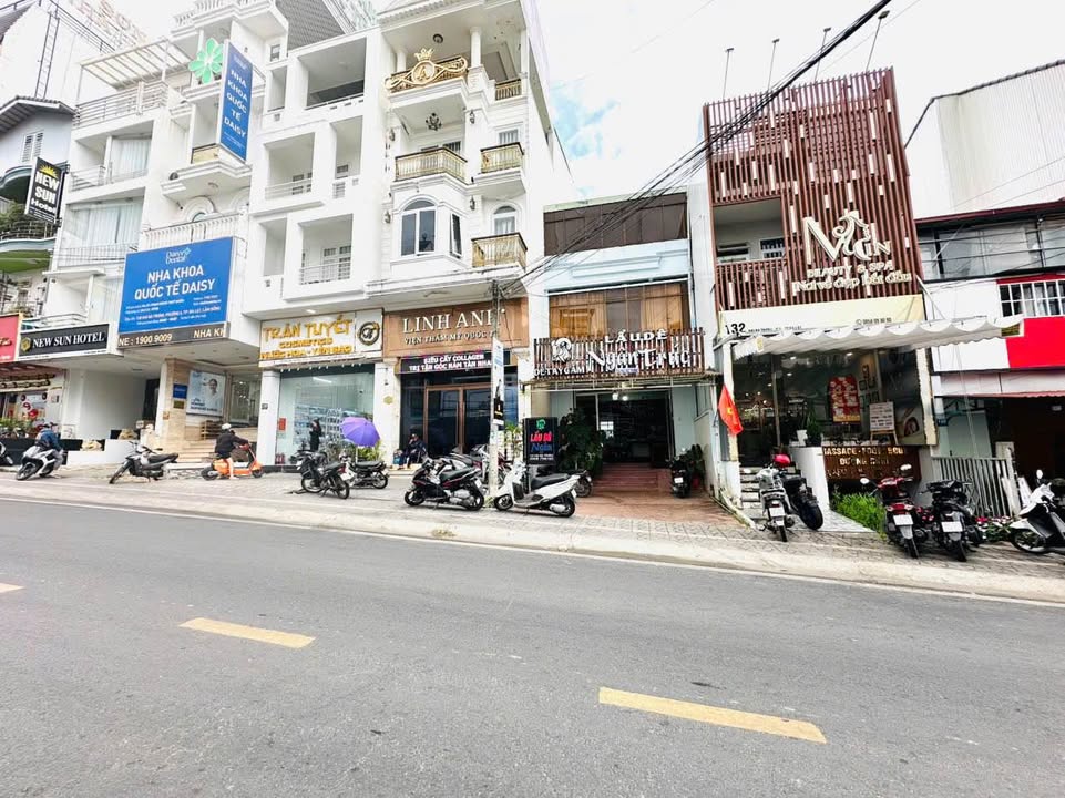 Bán FrontHouse mặt tiền Hai Bà Trưng Đà Lạt 131m² giá 26.5 tỷ - Kinh doanh sầm uất!