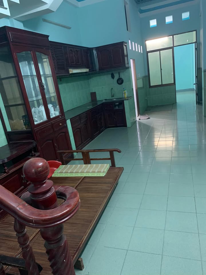 Nhà nguyên căn cho thuê tại Phường Lý Thường Kiệt, Quy Nhơn 80m² giá 6 triệu - Vị trí trung tâm sầm uất!