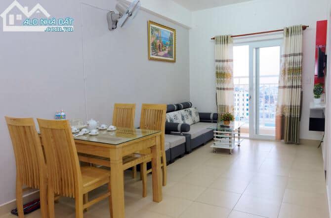 Chung cư Xuân Thủy 68m² giá 6 triệu - Căn góc đầy đủ nội thất