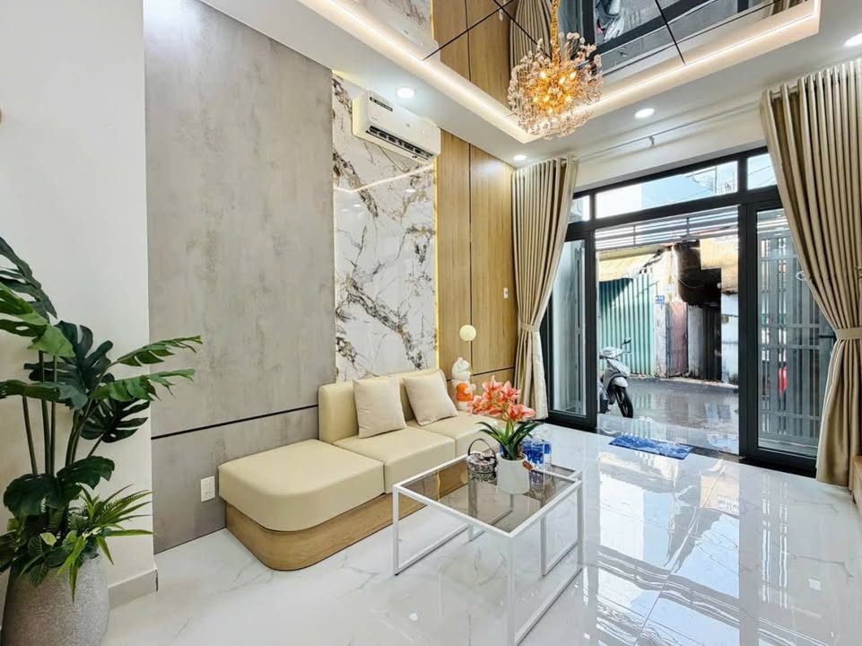 Nhà đẹp Thủ Đức 48m² giá 6.75 tỷ - Sẵn sàng vào ở ngay!