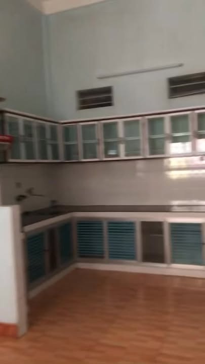 Nhà mặt tiền đường Trần Quốc Toản, Đông Hà 167m² giá 2 tỷ - Vị trí đắc địa, tiện nghi đầy đủ!