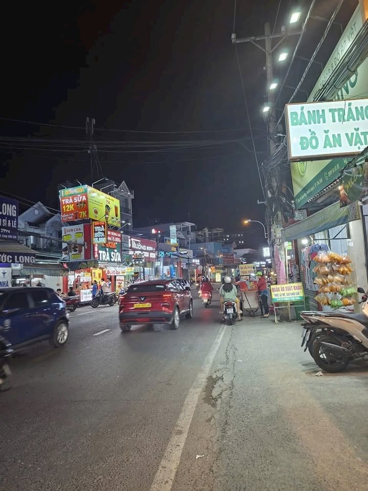 Nhà mặt tiền đường 339, Phước Long B, 88m² giá 12 tỷ - Đầu tư sinh lời ngay!