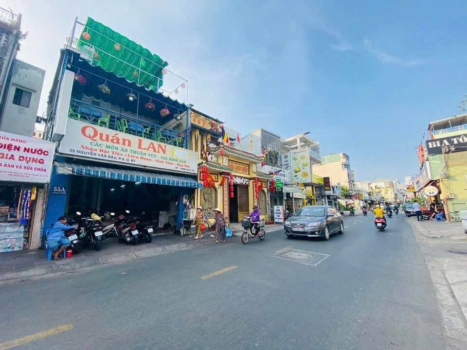 Nhà FrontHouse 2 Mặt Tiền Hoàng Hoa Thám, Bình Thạnh, 131m² - Giá chỉ 29 tỷ thương lượng!