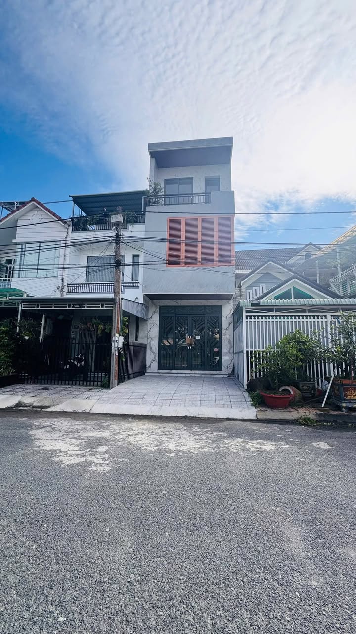 Nhà 1 trệt 2 lầu đường Thục Phán, Bình Khánh 67.2m² - Nội thất cao cấp, dọn vào ở ngay!