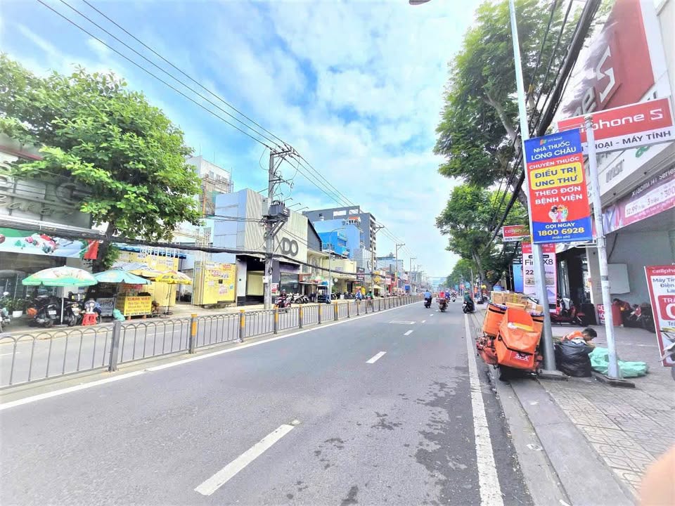 Nhà mặt tiền Mai Văn Vĩnh, quận 7, 102m² giá 10.5 tỷ - Cơ hội đầu tư sinh lời!