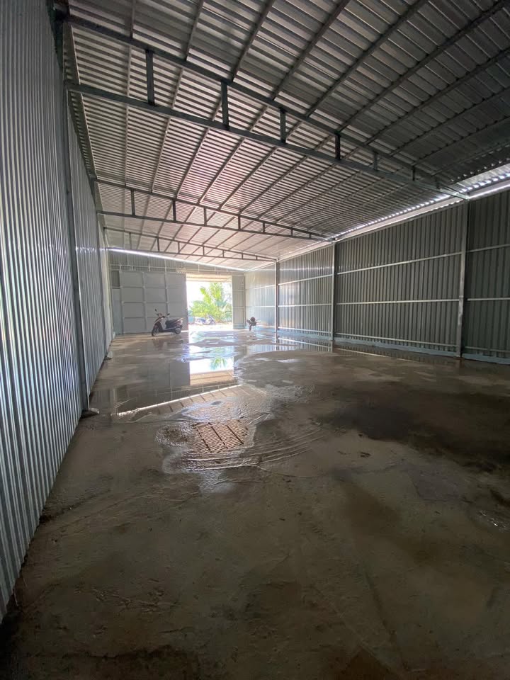 Nhà xưởng cho thuê tại Hóc Môn 162m² giá 8.5 triệu - Đường xe tải ra vào thuận tiện!