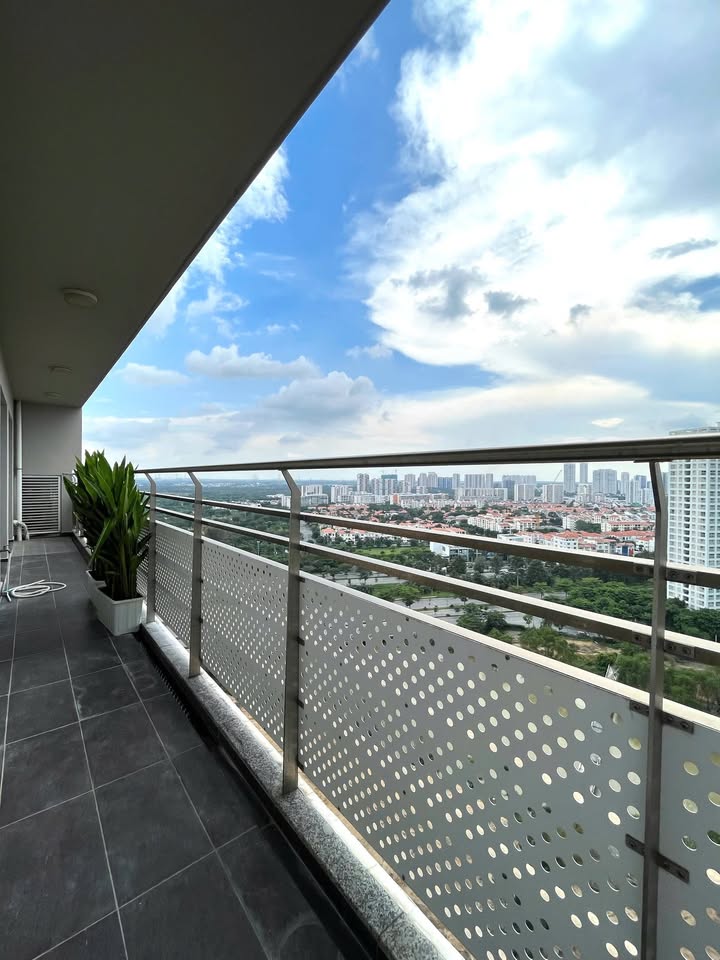 Căn hộ Scenic Valley 1, Quận 7, 133m² giá 14.2 tỷ - View sông tuyệt đẹp!