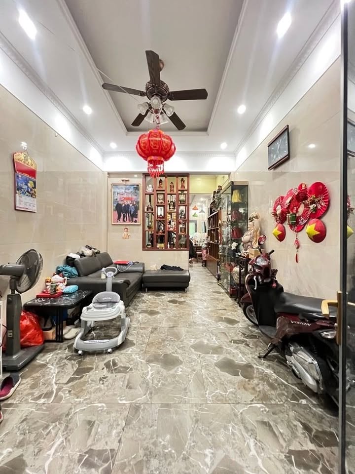 Nhà mặt phố Đầm Trấu, Hai Bà Trưng 43.6m² giá 20 tỷ - Kinh doanh đỉnh cao!