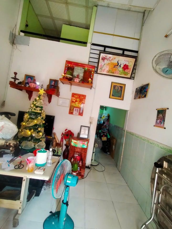 Nhà SHR hẻm 2m Tân Hiệp, Hóc Môn 42m² giá 2.3 tỷ - Cơ hội đầu tư lý tưởng!