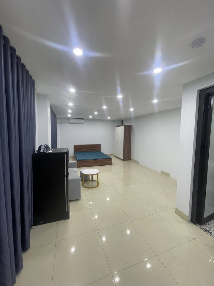 Phòng cho thuê 40m² tại 85 Bát Khối, Long Biên - Giá chỉ 5 triệu/tháng!