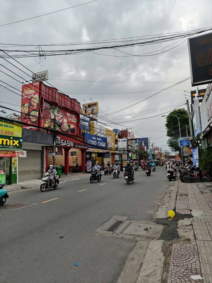 Đất nền mặt tiền Nguyễn Ảnh Thủ, Hóc Môn 2850m² giá 145 tỷ - Đầu tư sinh lời ngay lập tức!