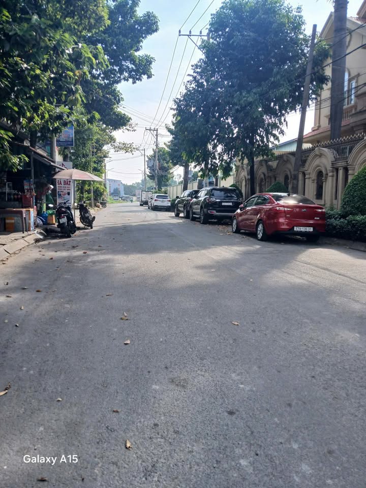 Nhà riêng Lê Thị Riêng Quận 12 130m² giá 8.2 tỷ - Sẵn sàng kinh doanh!