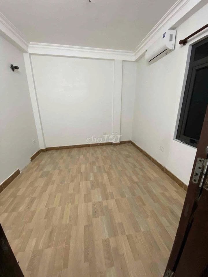 Nhà cho thuê 4 tầng ngõ 88 Ngô Thì Nhậm, quận Hai Bà Trưng - Giá chỉ 8 triệu/tháng!