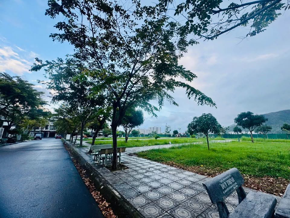 Đất nền Phước Long, Nha Trang 100,8m² giá 7.6 tỷ - Sổ đỏ chính chủ!