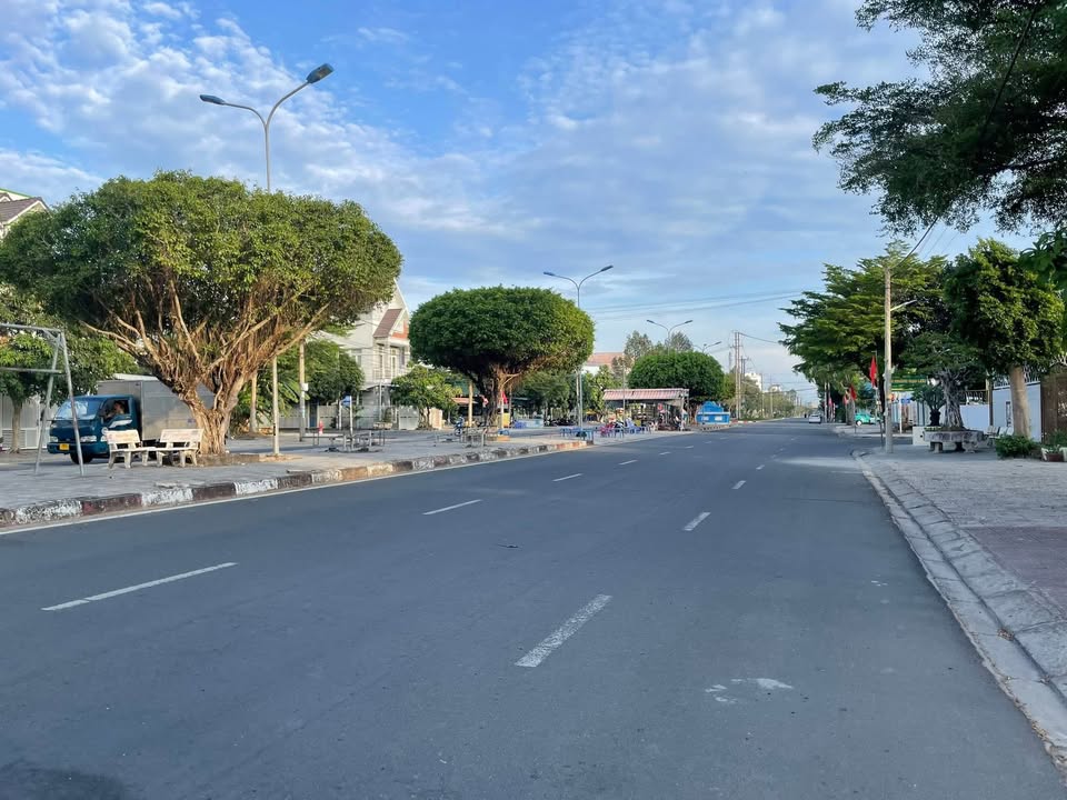 Đất nền Nguyễn Văn Linh Bạc Liêu 100m² giá 1.7 tỷ - Cơ hội đầu tư hấp dẫn!