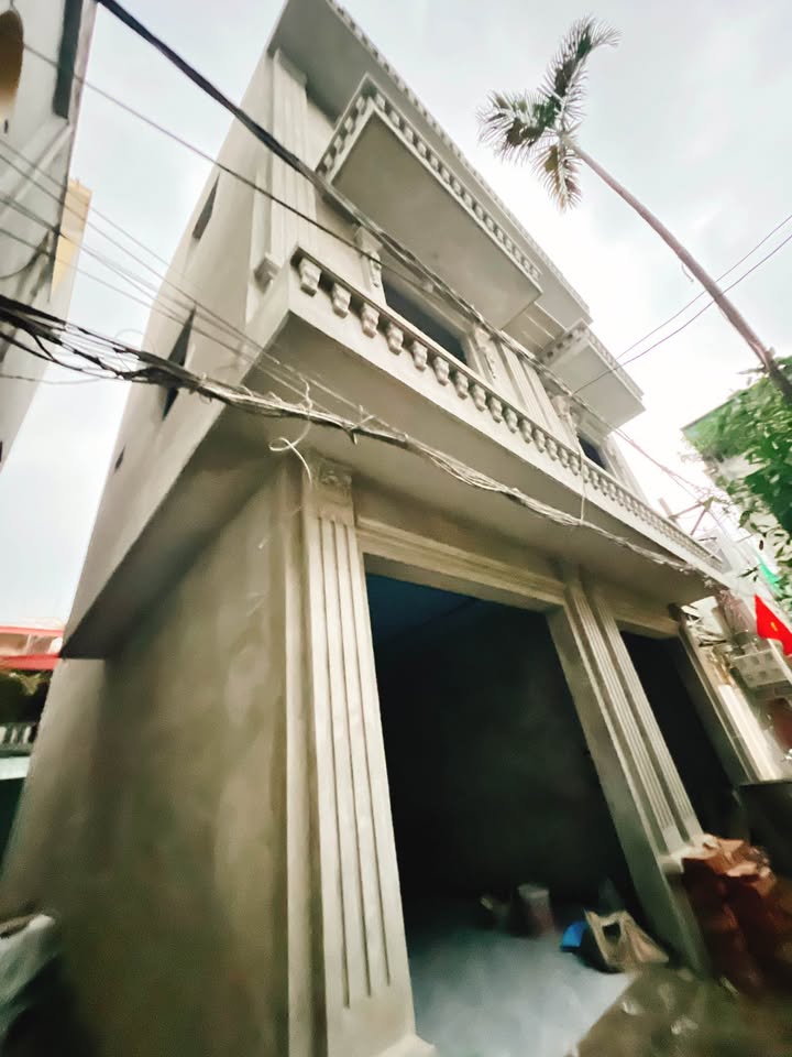 Nhà 3 tầng Quang Trung Thái Bình 46m² giá 2 tỷ - Tiện nghi đầy đủ, sẵn sàng ở ngay!