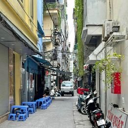 Nhà Đẹp Khương Hạ 39m² giá 9 tỷ - Thiết kế hiện đại, ô tô đỗ cửa!