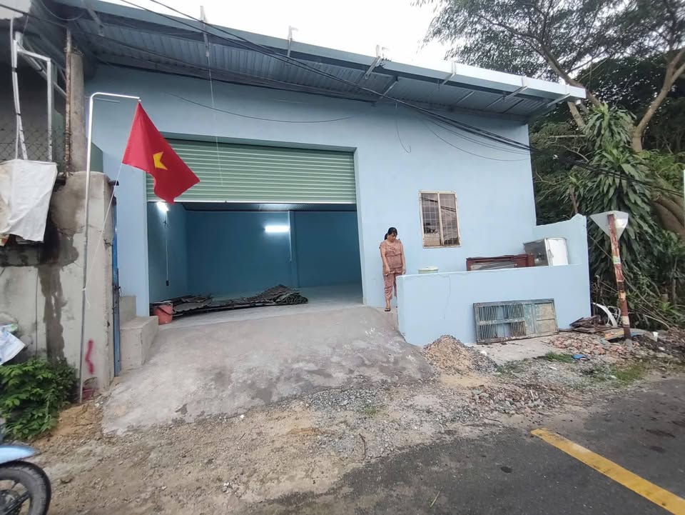 Nhà xưởng cho thuê tại Tân Thạnh Đông, Củ Chi 100m² - Hợp đồng lâu dài!