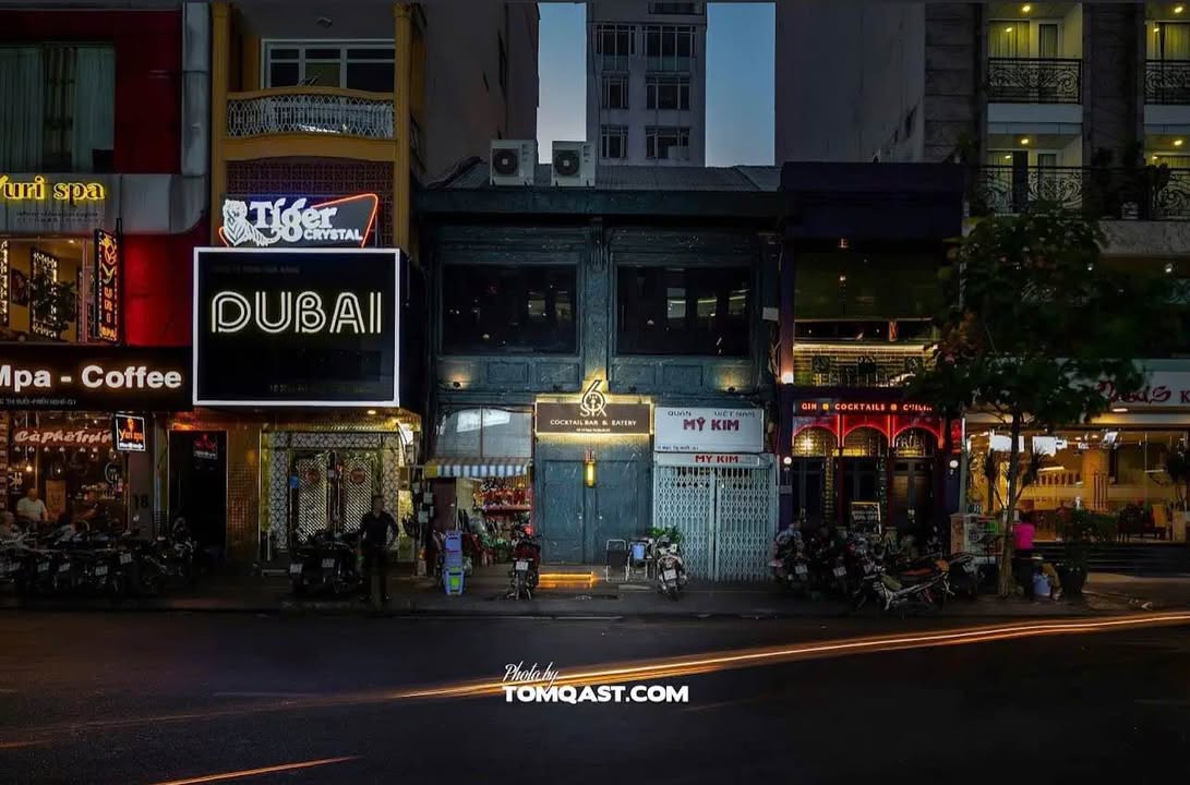 Cho thuê mặt bằng 160m² mặt tiền đường Nguyễn Huệ, quận 1 - Kinh doanh đa ngành nghề!