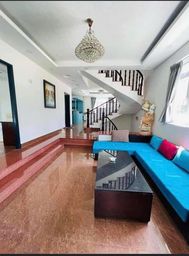 Biệt thự An Viên Nha Trang 6 phòng ngủ giá 55 triệu - Hồ bơi sang trọng chờ đón bạn!