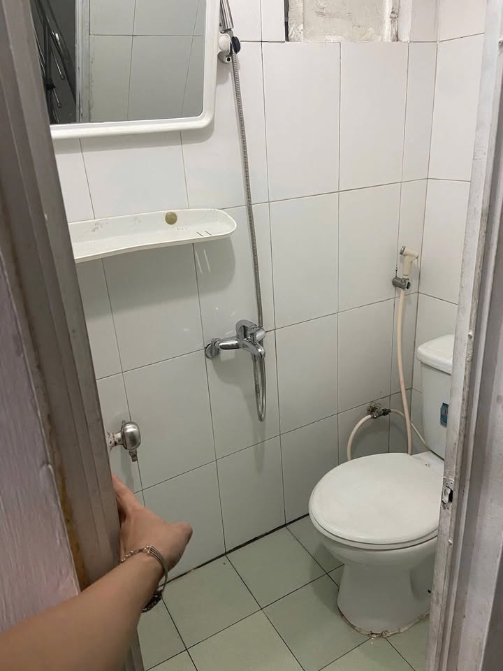 Nhà cho thuê ngõ 134 Ngũ Nhạc, Lĩnh Nam, 20m² - Vào ở ngay!