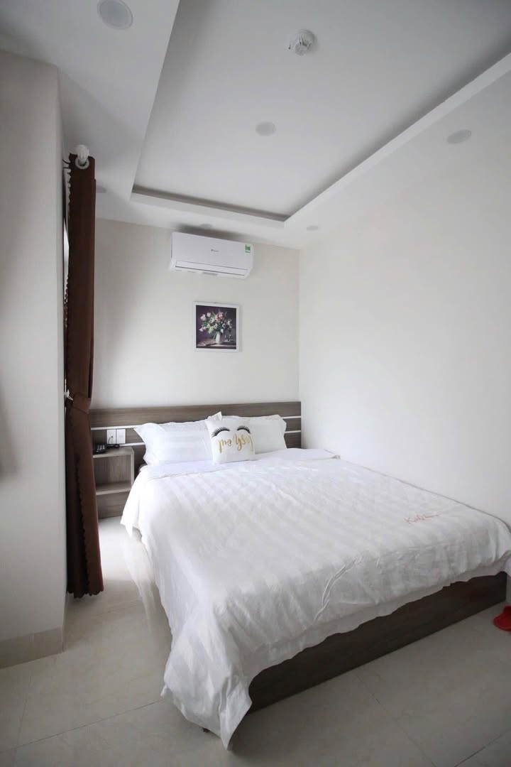 Khách sạn 7 tầng đường Ngô Mây, TP Quy Nhơn 64m² giá 13.9 tỷ - Kinh doanh ngay!