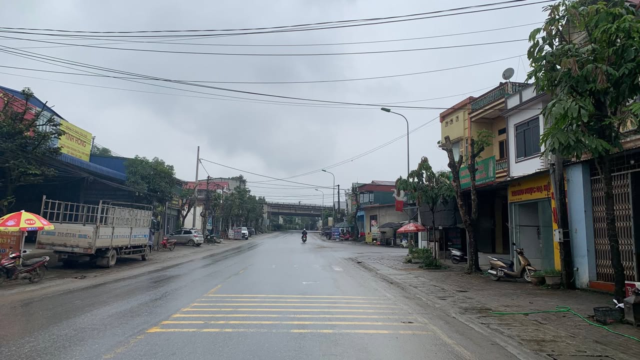 Đất nền tái định cư Âu Lâu Yên Bái 180m² giá 2 tỷ - Sổ đỏ chính chủ, đầu tư sinh lời!